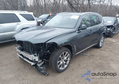 2021 BMW X5 xDrive40I z USA, uszkodzony, nr VIN 5UXCR6C00M9F52036
